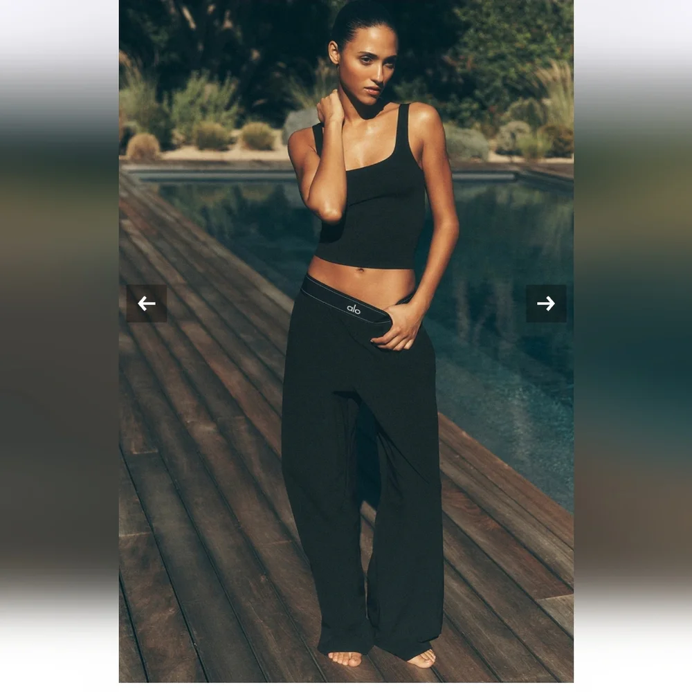 BNWT !!! alo yoga Suit Up Trouser In Black size XS Regular - Picture 4 of 13